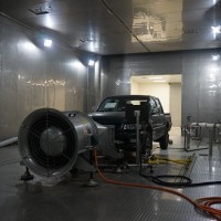 汽車底盤轉(zhuǎn)轂排放試驗倉